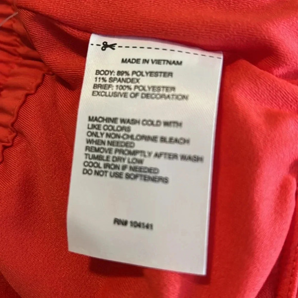 DSG Ladies Performance Shorts, Volcanic Red, Mid Rise Stride, Size XXL, NWT - Picture 6 of 8